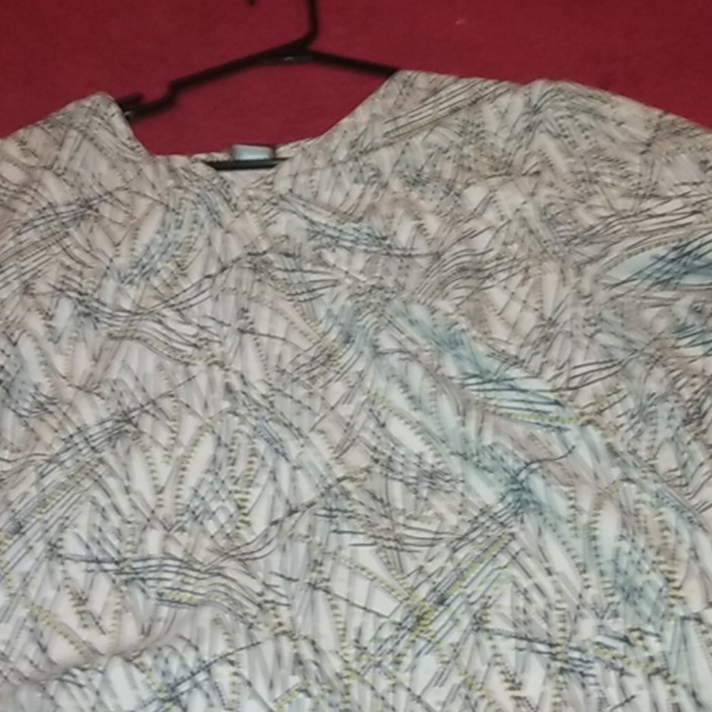 Patterned ursing uniform top - Picture 2 of 3